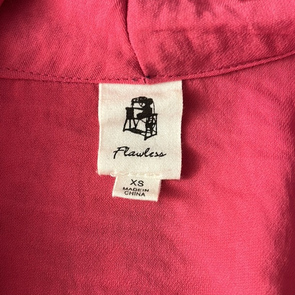 Flawless Pink Romper size x-small - Picture 4 of 9